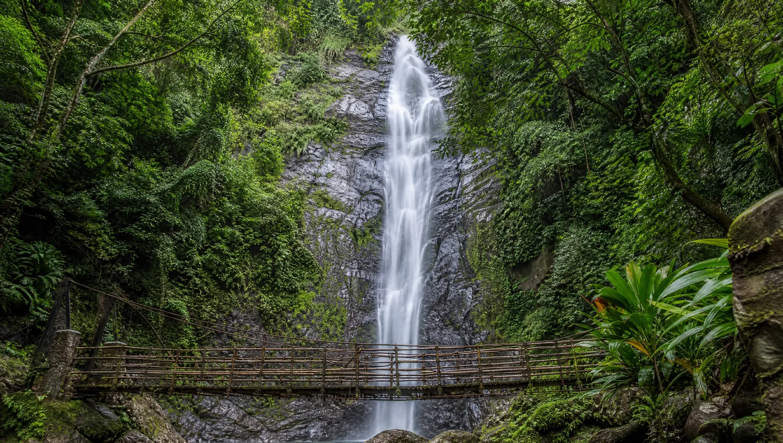 El Macho waterfall, among tropical vegetation